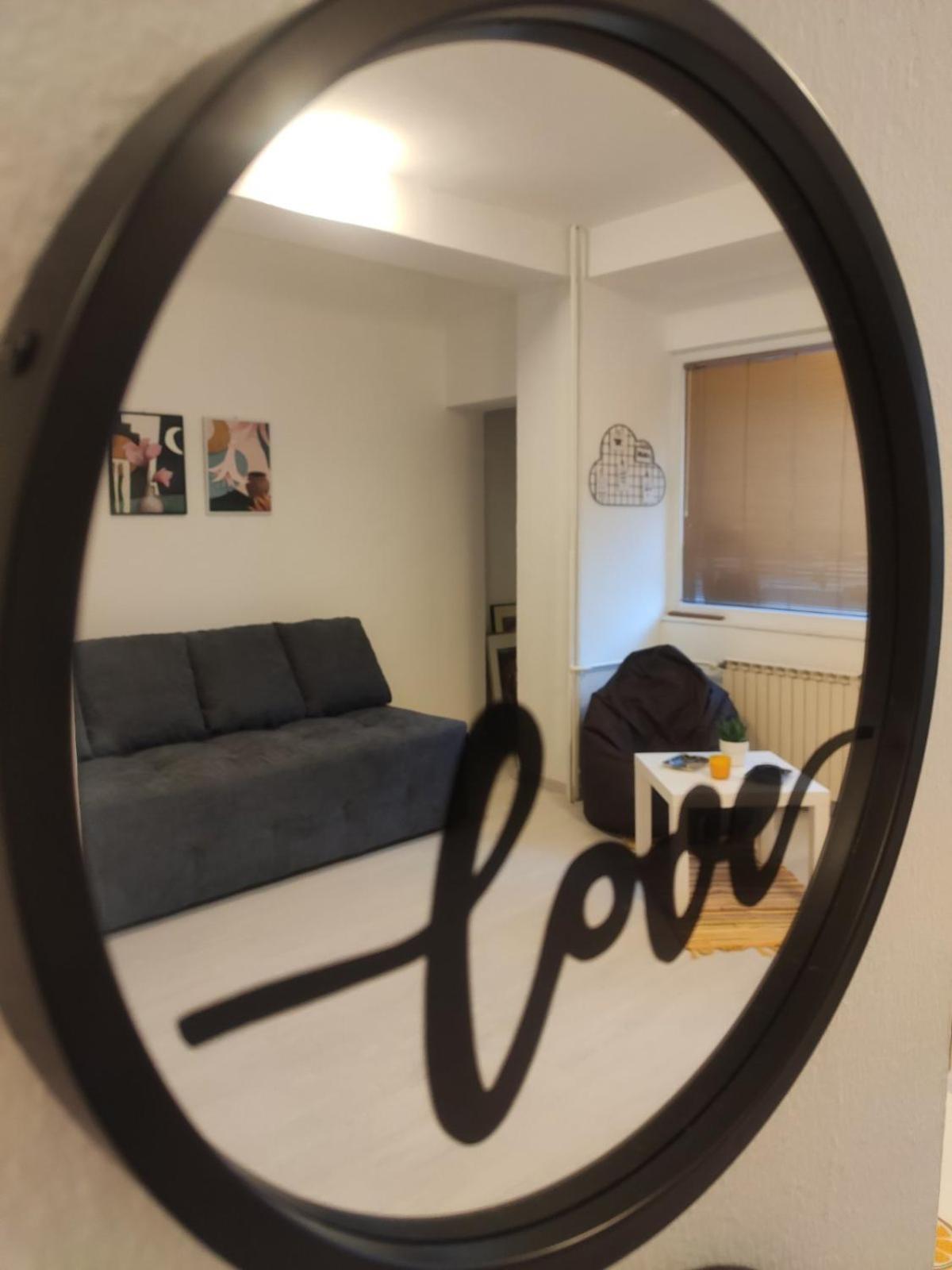 City Center White Apartment! Скопье Экстерьер фото